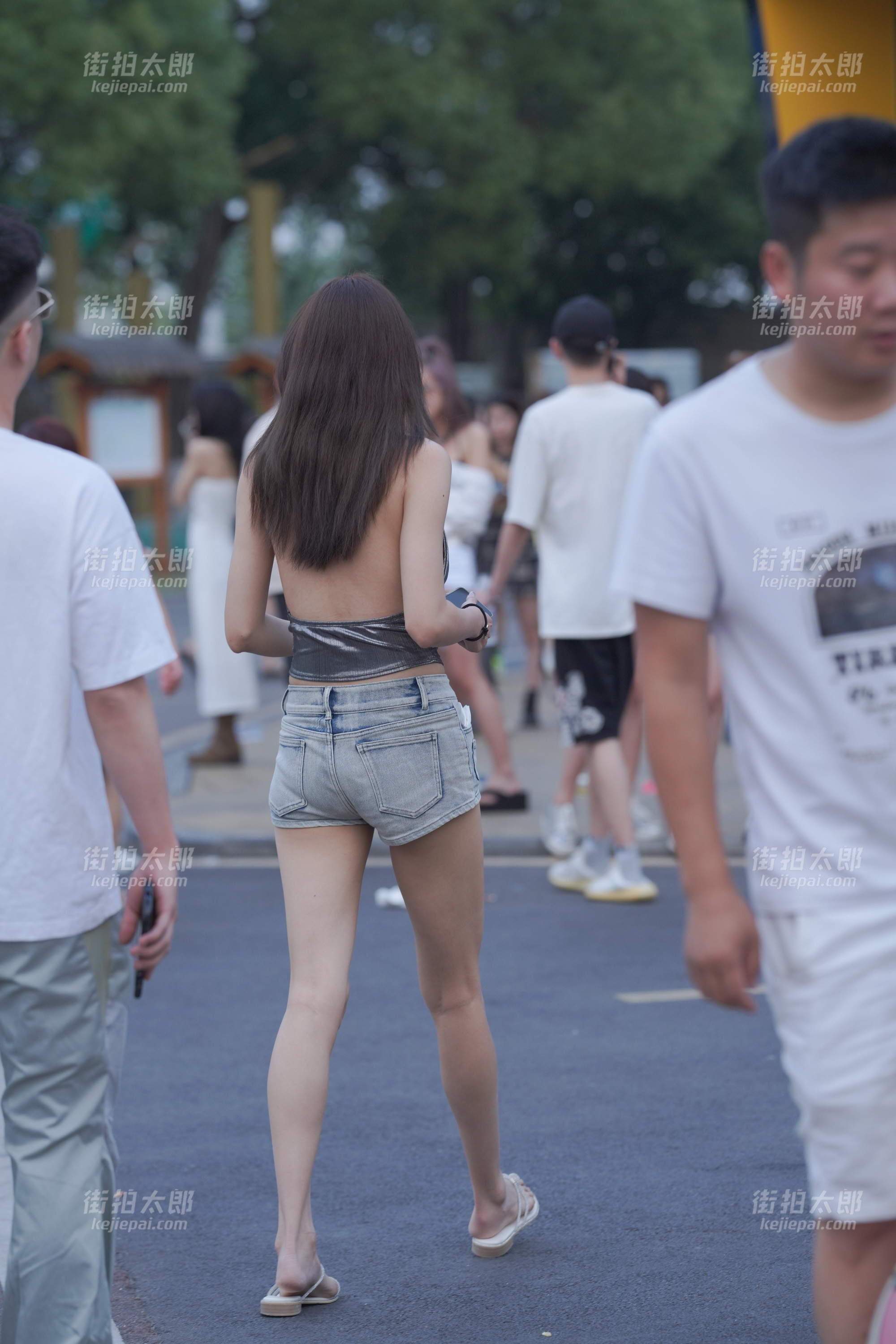 2.jpg