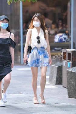 蓝白裙高跟鞋 21-07-29-64P