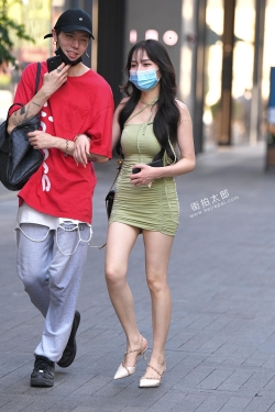 绿色包臀裙美女 21-08-09-132P