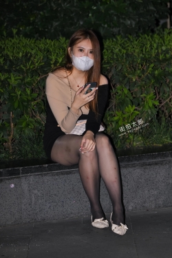 黑丝坐姿 21-09-06-55P