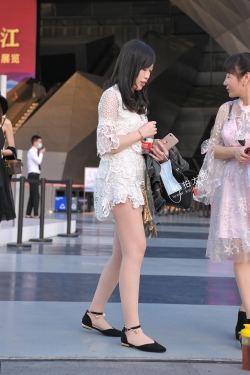 白裙肉丝平底鞋图片+视频 20-10-26-68P