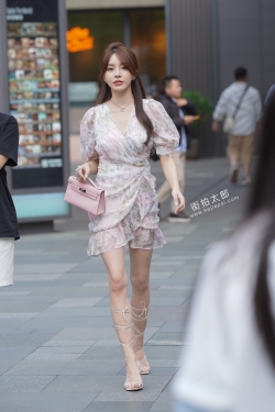 210416-11 气质美女
