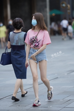 200608-9好美的热裤女孩