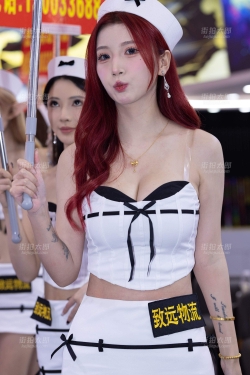 LB090-63P 杭州台球展-顶级百万网红香菜婷的美胸和油亮白丝