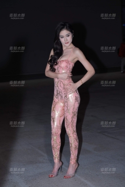 251123-1 145p+视频6分