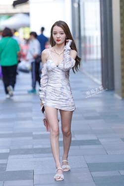 210429-10 白皙美女