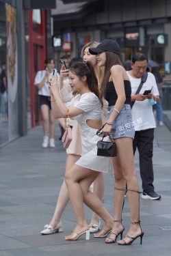 210726-12 75p
