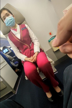 4k 南航空姐机上短丝实录4 露性感袜根褶皱 11min