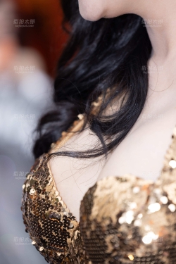 LB168-121P 上海时装周-来自越南的美胸女王