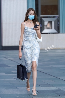210730-1 高挑美女