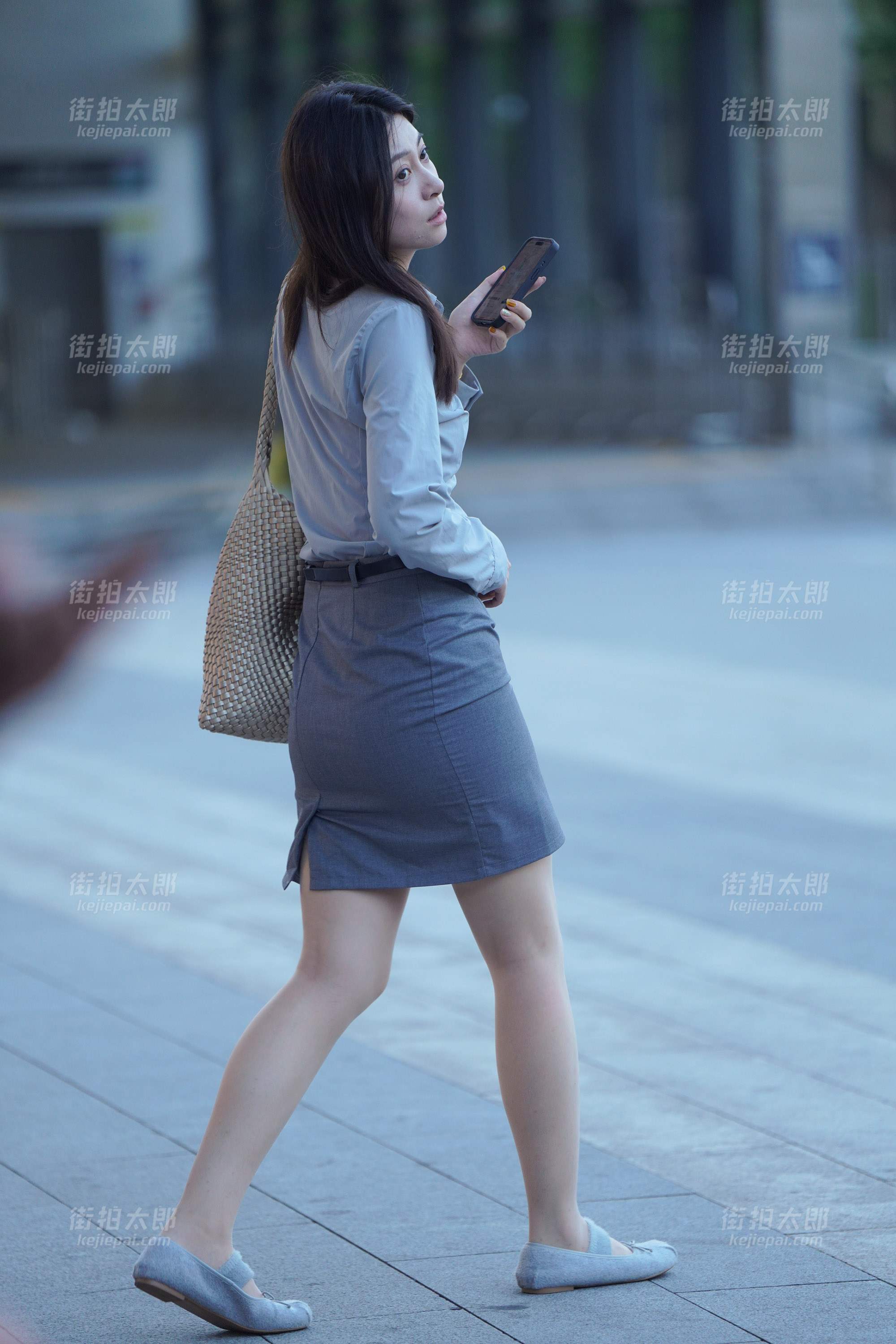 260530-10 33p