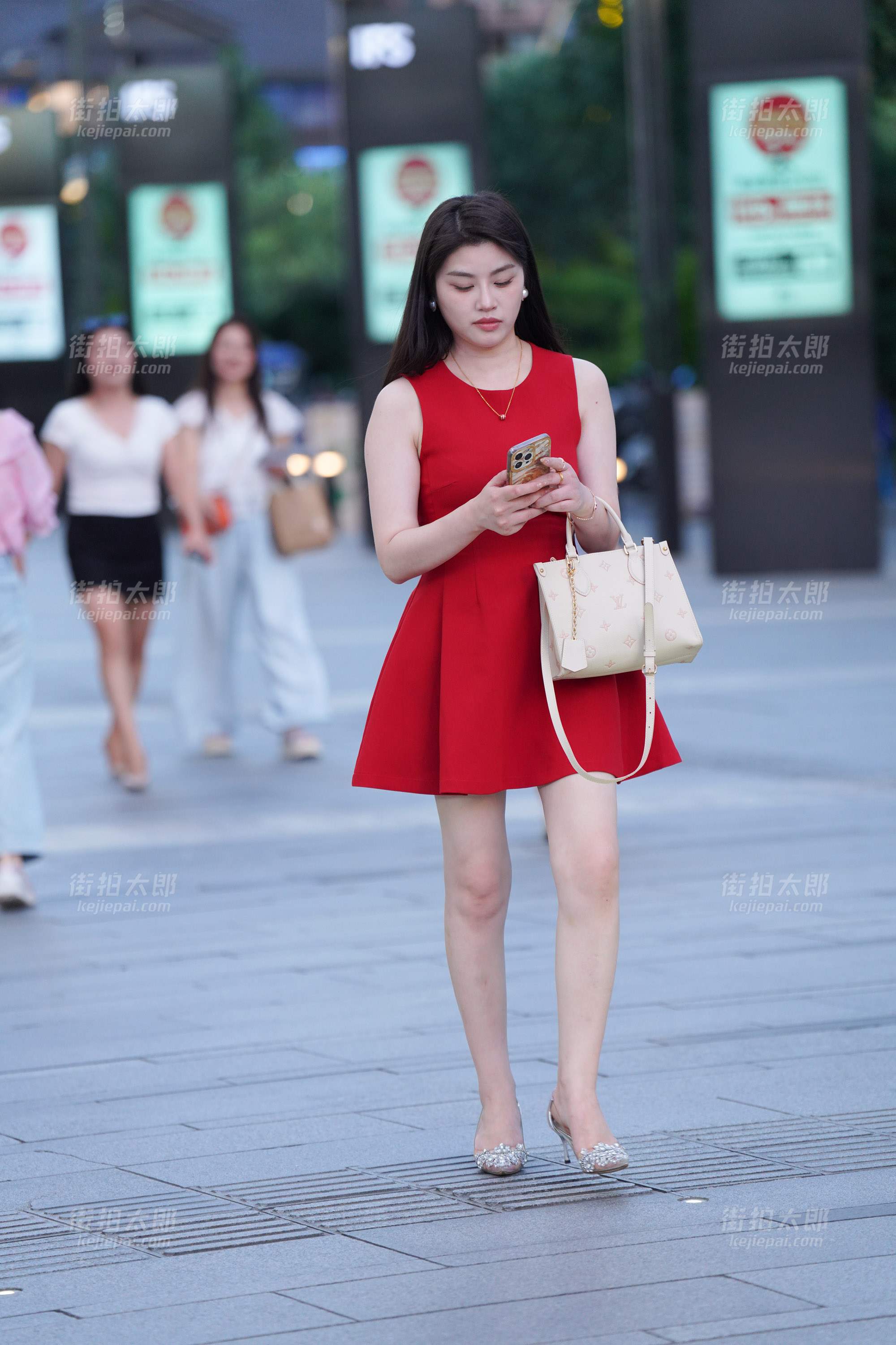 260630-15 70p