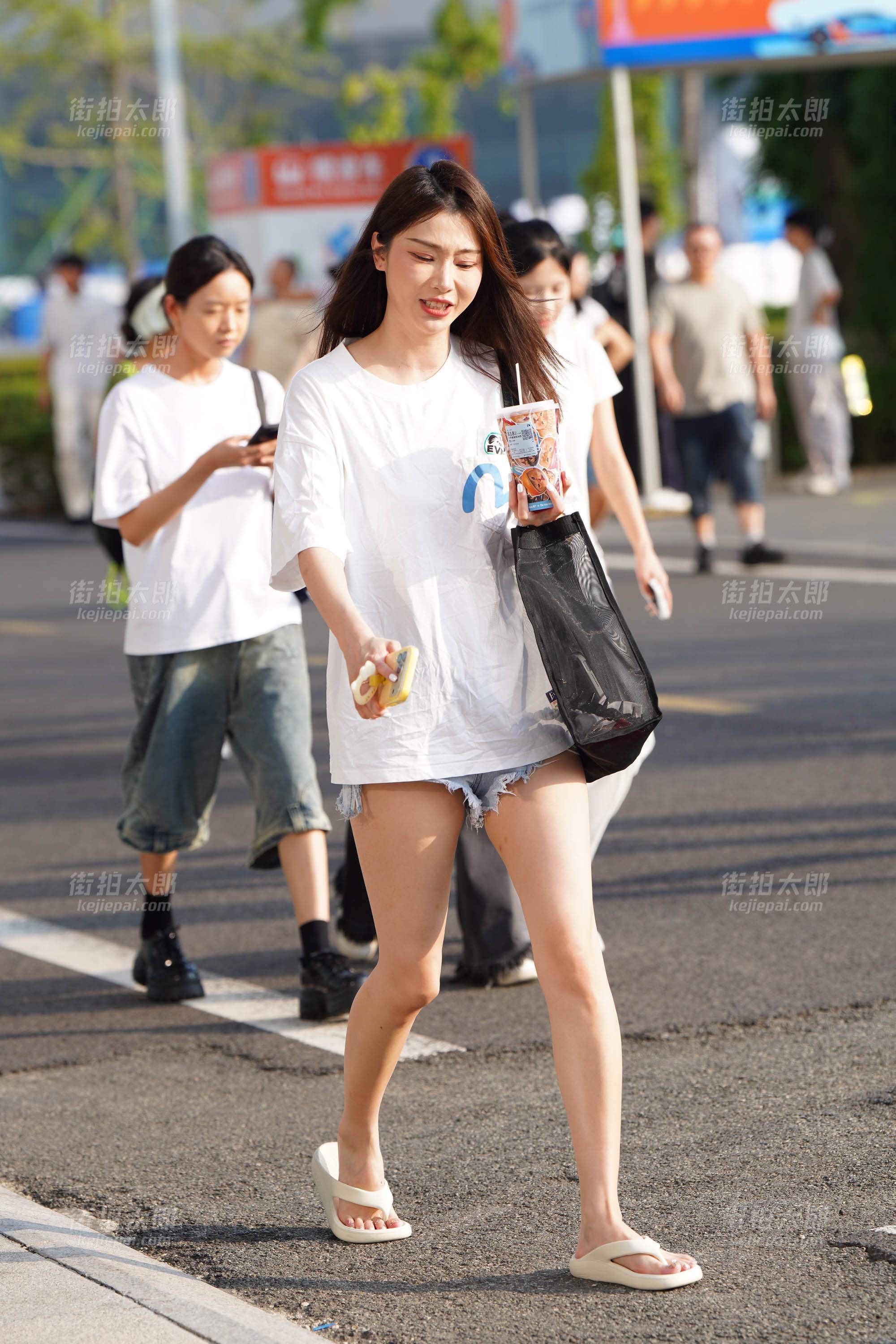 260823-11 55p