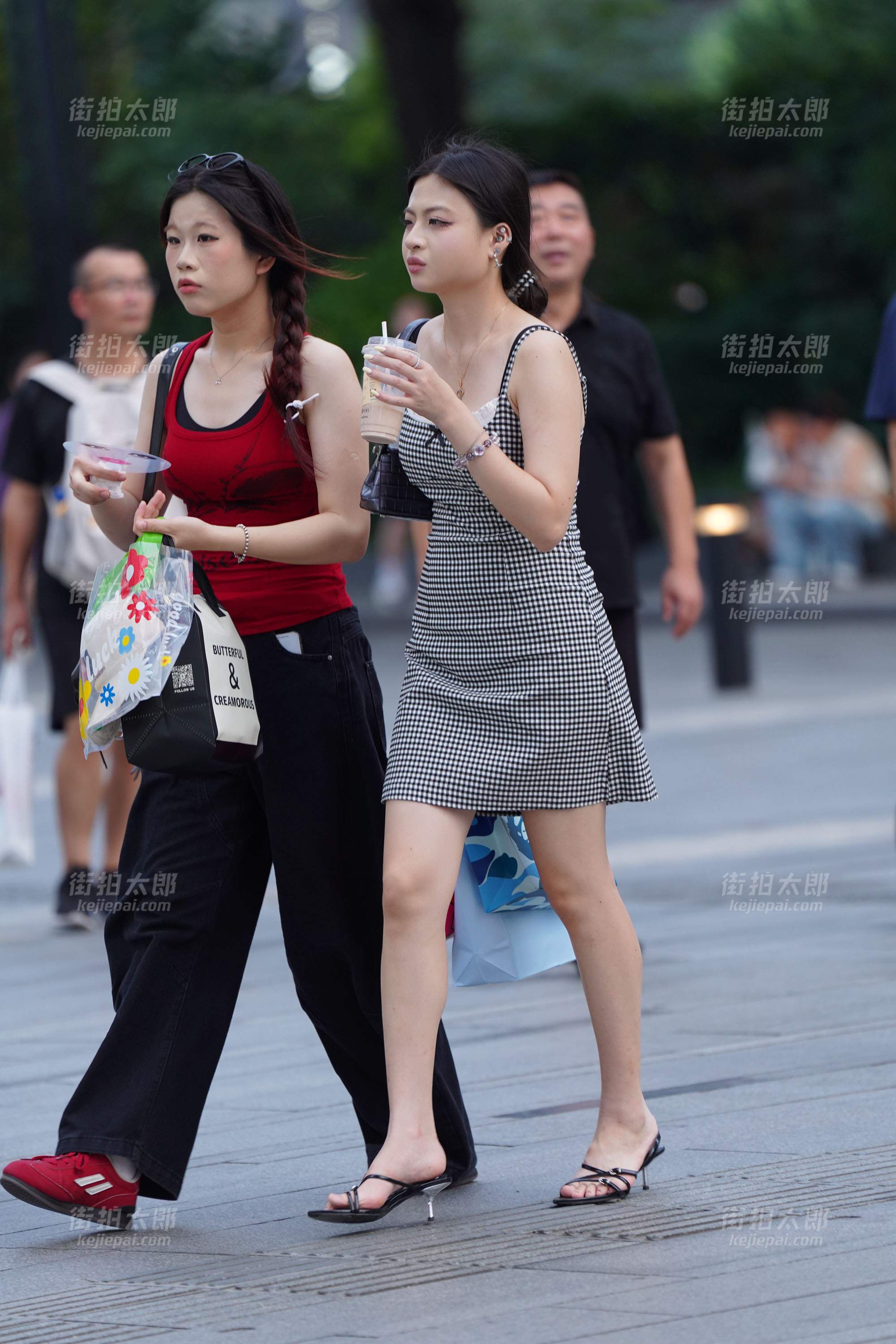 250807-12 63p