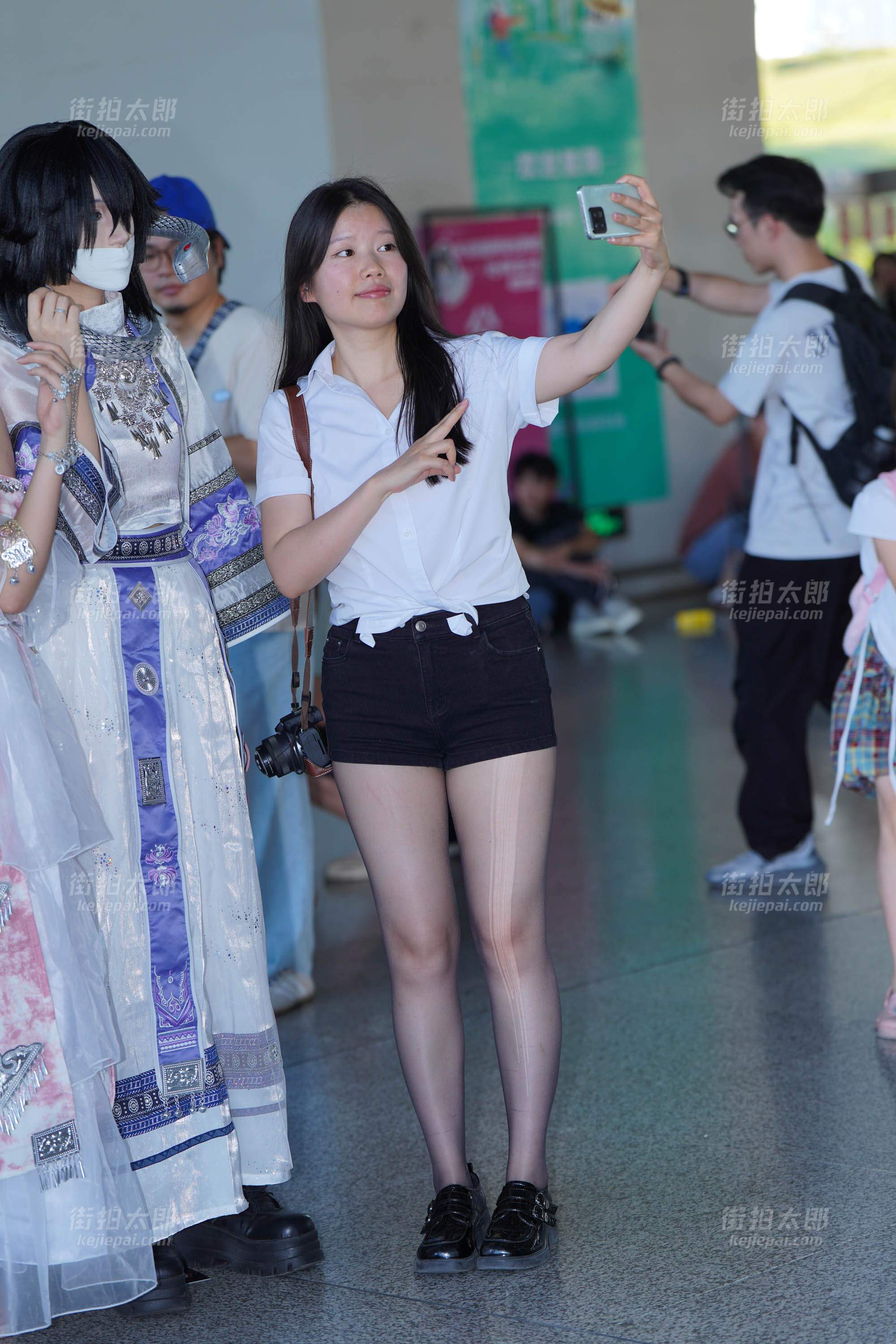 260719-10 35p