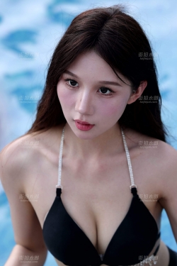 网红车模世雅几套泳装比基尼4K原视频全部素材