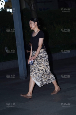 夜色里的豹纹与利落250621-33 32p